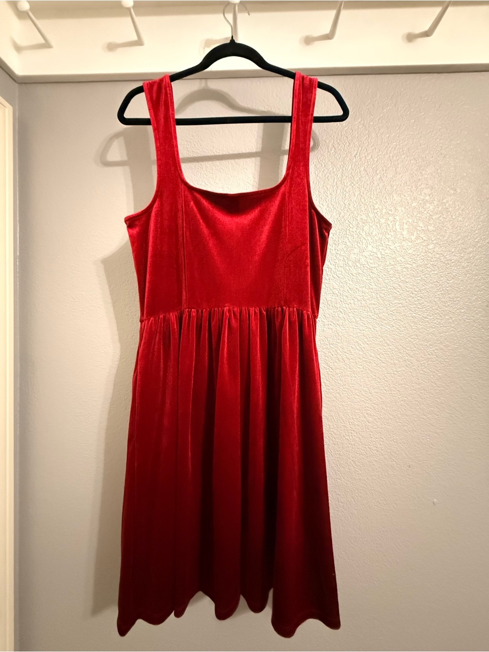 Old Navy Red Velvet Sleeveless Dress - Picture 5 of 10